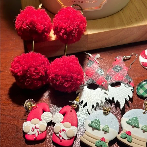 Christmas Earring Lot - Dangles Handmade Clay Light Weight and Fun - Picture 8 of 8